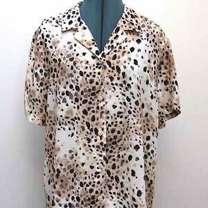 Alfred Dunner Button-Down Shirt Short Sleeved Polyester Crepe Womens Size 18